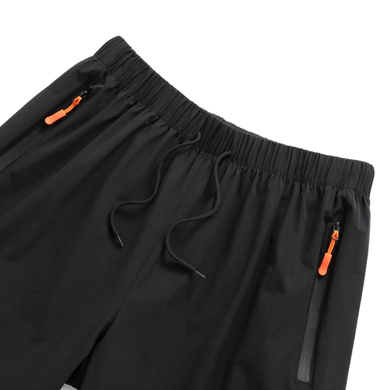 Schwarze Tennisshorts